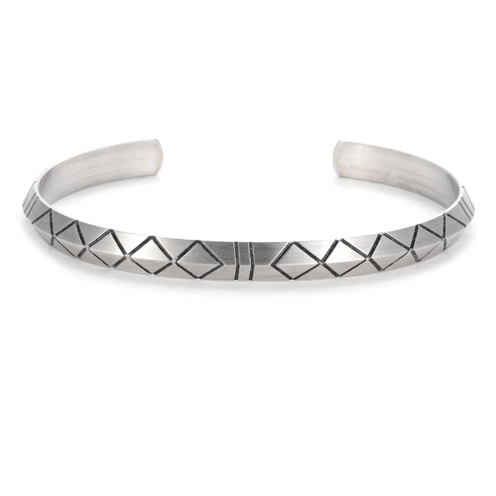 Ретро Браслет-манжета викинга для мужчин женщин Pulseira мужской с винтажным серебряным тоном Титан и сталь с гравировкой линий