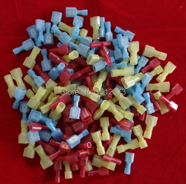 25 штук мешок двойной обжимной нейлон полностью изолирующий Мужской конец 22 18AWG (0