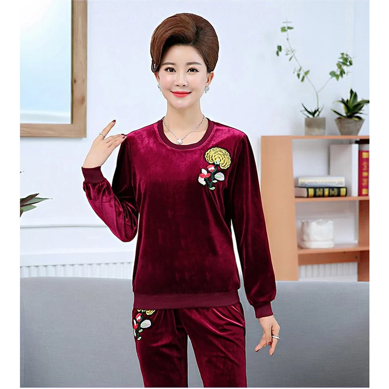 

Spring Women Sportswear Suit Autumn Embroidery Gold Velvet 2 Piece Set Plus Size 5XL Sportsing Casual Clothing Sets