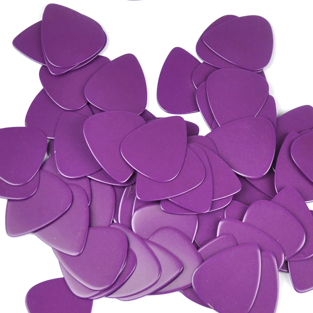 

100pcs/lot Solid Purple 0.71mm Medium Celluloid Guitar Picks Plectrums for Acoustic Electric Guitar Bass