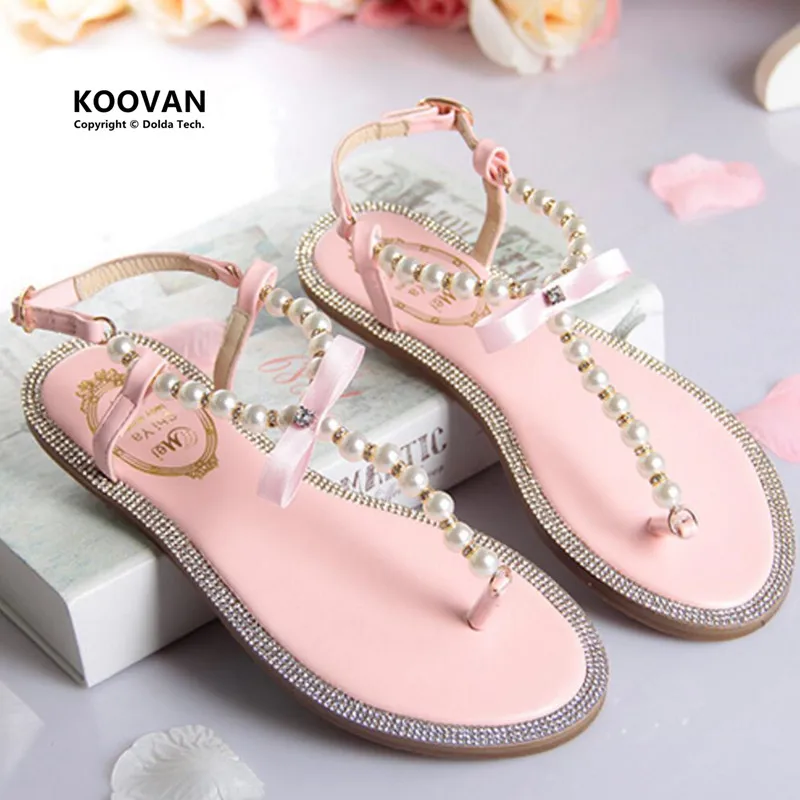 Koovan/женские босоножки; коллекция года; летняя модная обувь; женские сандалии с бантом, стразы, жемчуг; сандалии на плоской подошве; женская обувь; Размеры 33-43