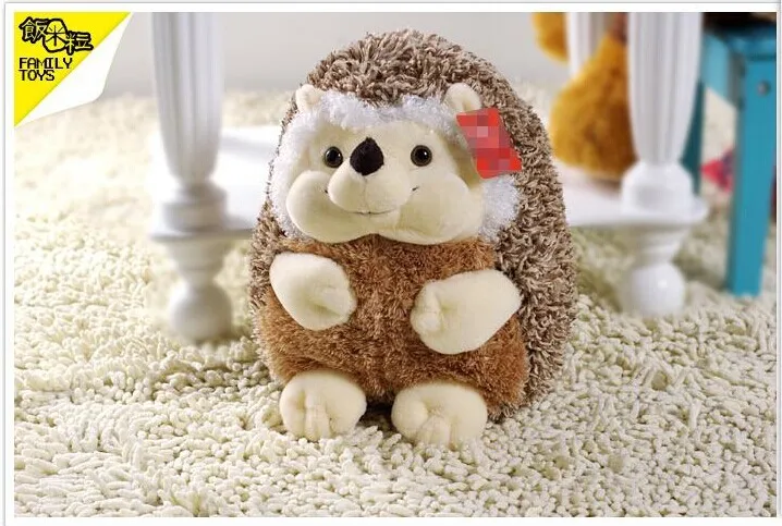 Прекрасная плюшевая игрушка мальчик ежик стильная футболка с изображением