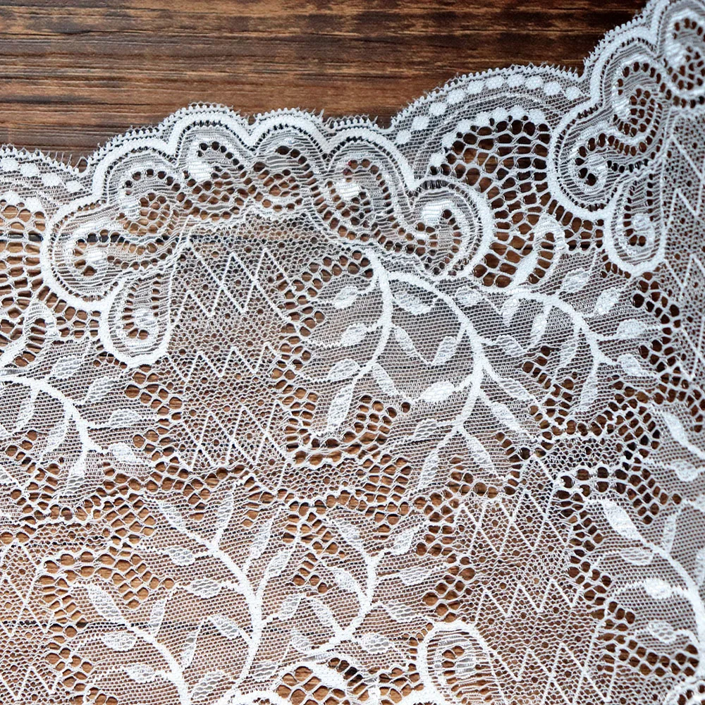 Белый с фестонами растягивающийся кружевной бюстгальтер ширина 18 см для