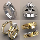 Кольцо женское, с цирконом, золотого цвета