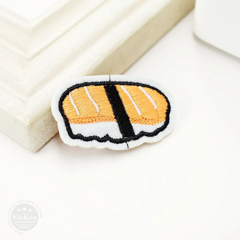 Суши 2.6x4.5cm значок Сделай Сам патчи одежда милый мультфильм патч ткань шитье