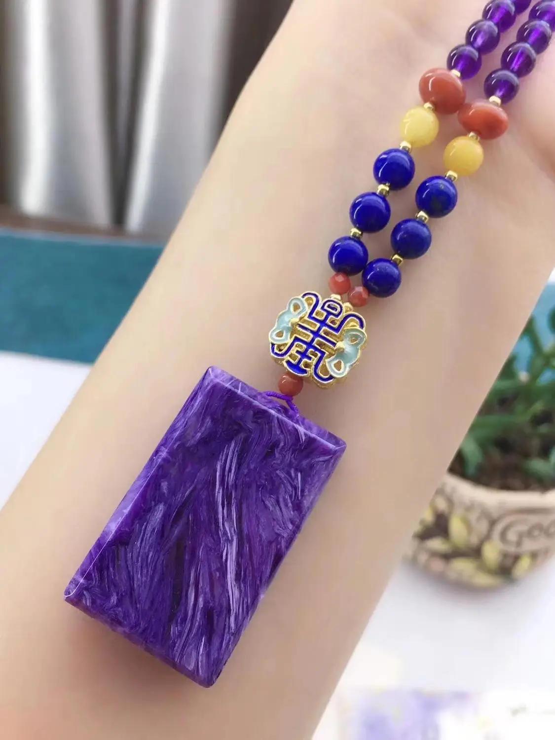 Натуральный фиолетовый Charoite женский и мужской прямоугольник кулон 35x22x9 мм