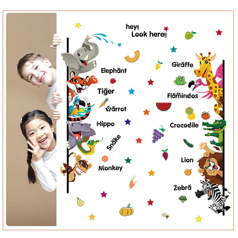 Декоративные наклейки на стену для детской комнаты с изображением животных из