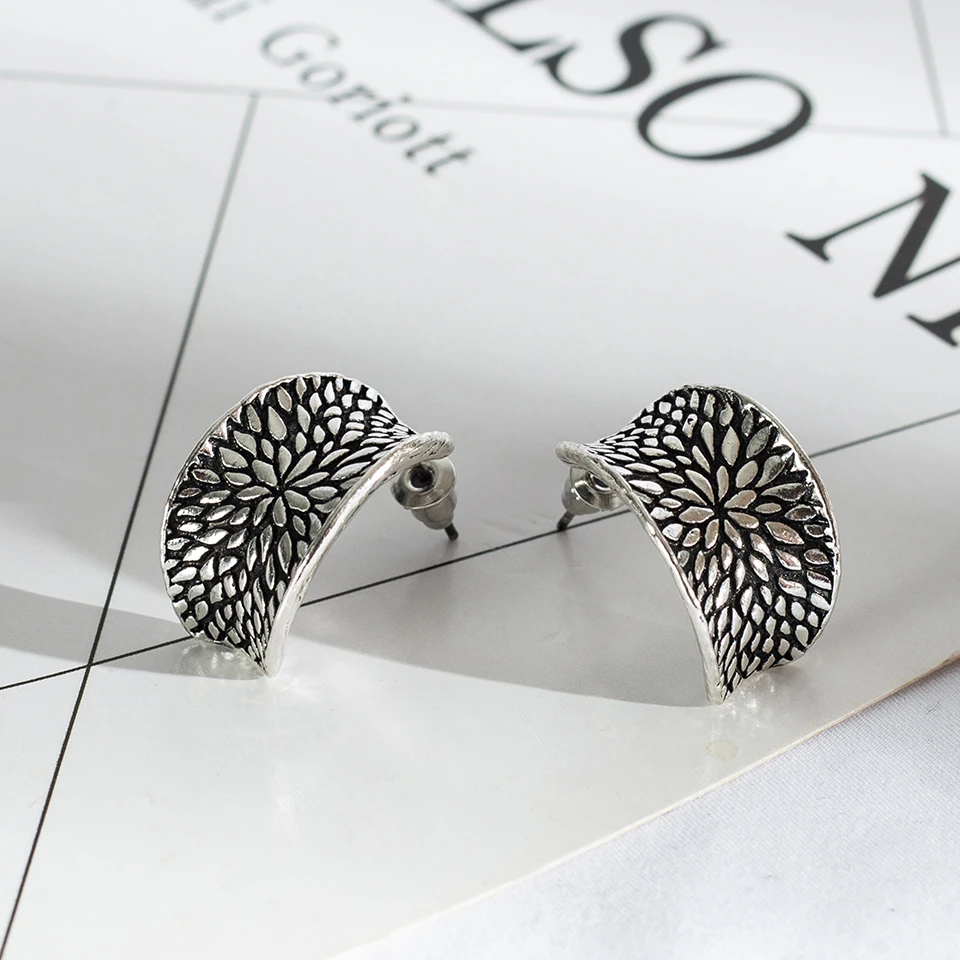 

Vintage Ethnic Flowers Totem Earrings For Women Geometric ear rings Charm jewelry pendientes aretes mujer moda 2020 Gifts