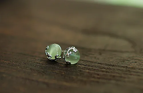 Женские винтажные серьги пусеты с натуральным зеленым опалом из стерлингового