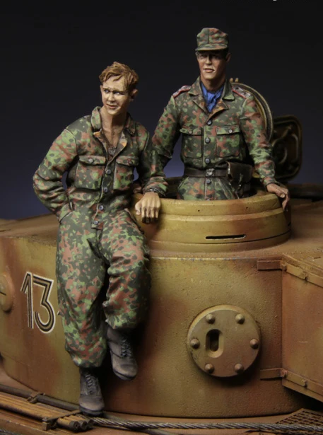 1:35 Panzer Crew Kursk 1943|panzer crew|1/35 crew |