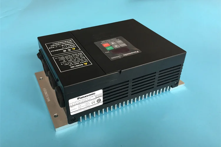 

Original genuine Panasonic inverter AAD03020DKT01 machine door controller