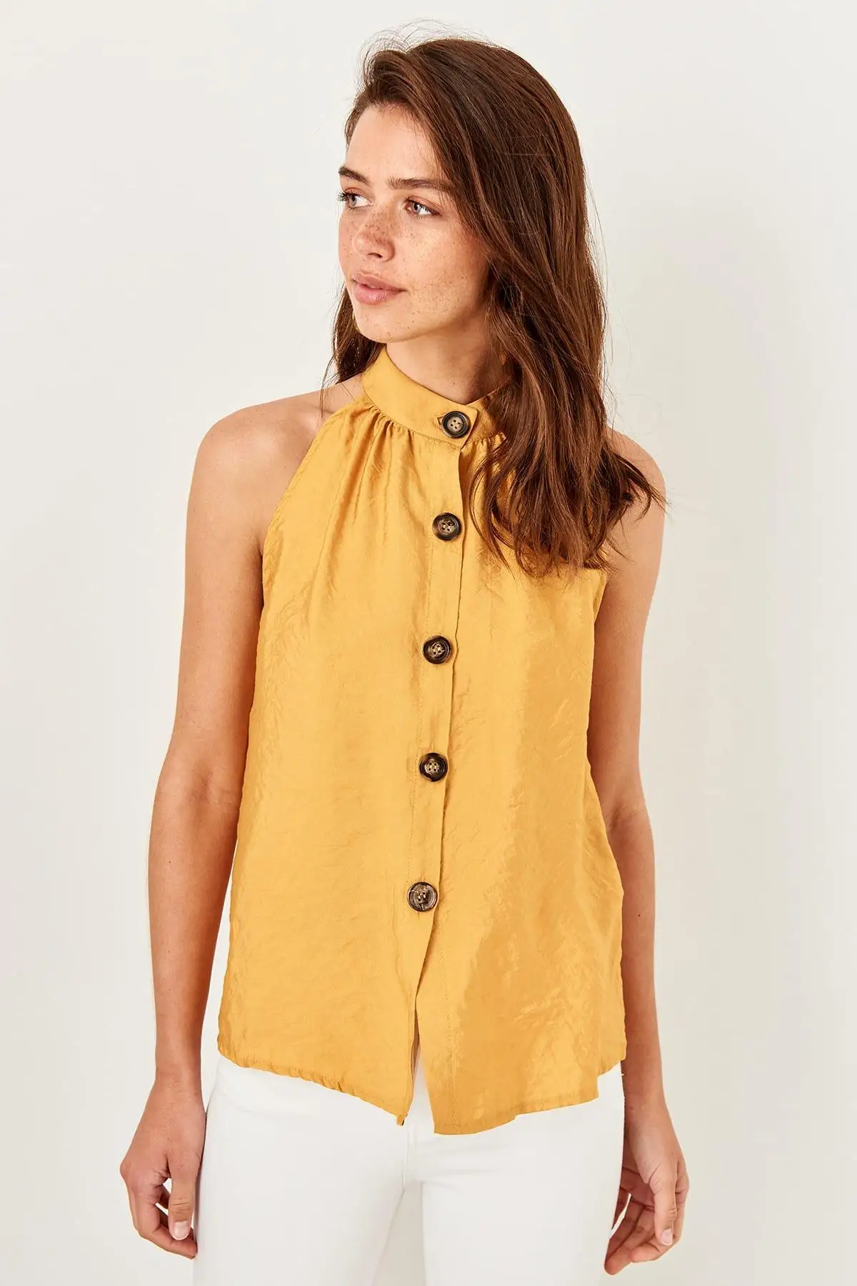 Trendyol горчичная кость Кнопка деталь Bluz TWOSS19GK0054 |