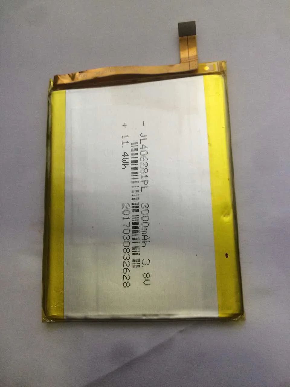 

Blackview R6 100% Original New 3000mAh Replacement accessory accumulators For Blackview R6 Cell Phone