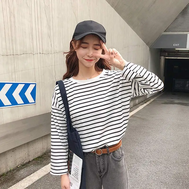 Новая модная женская футболка в полоску с длинным рукавом и круглым вырезом