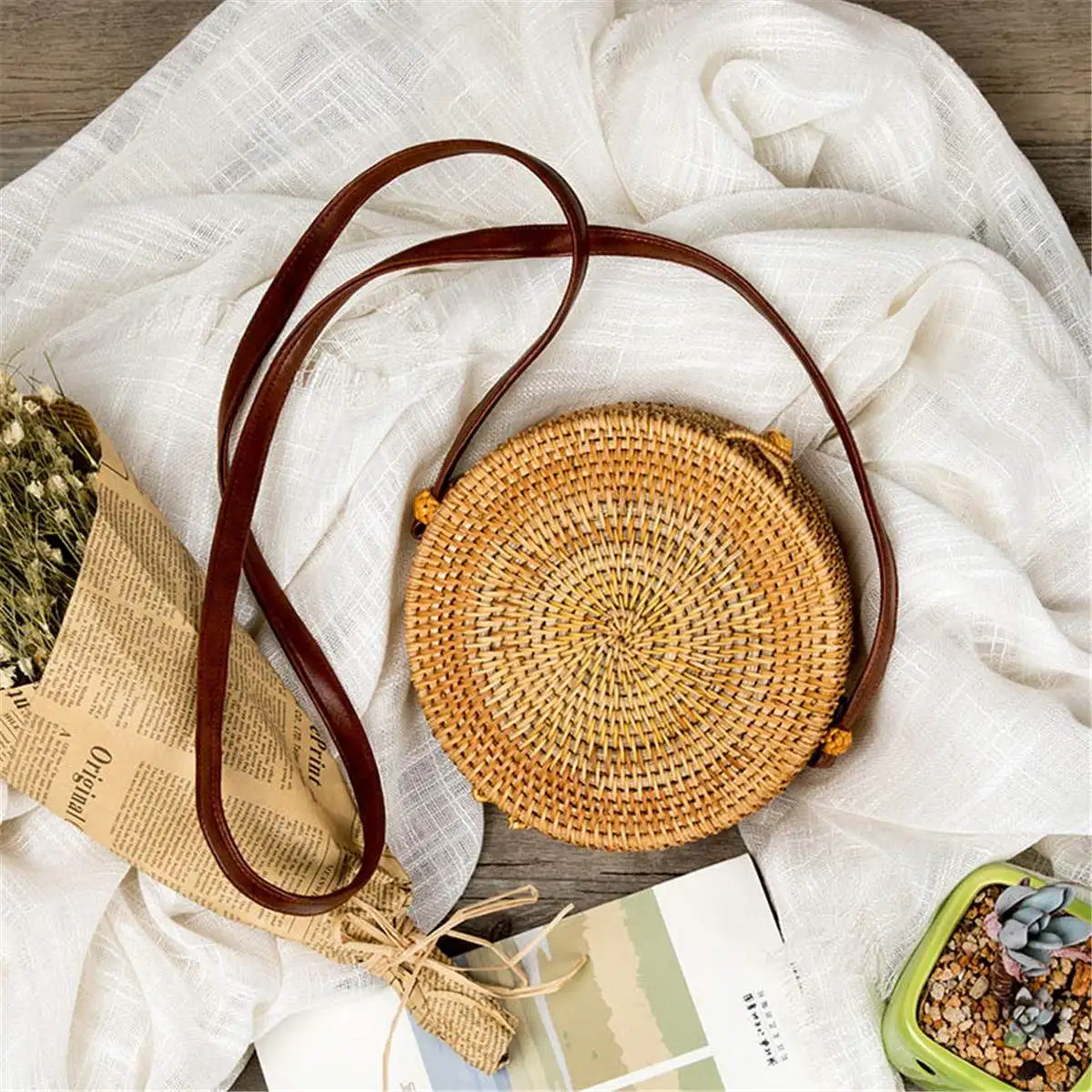 

Bali Island Bohemia Sea Beach Circle Hand Woven Round Rattan Straw Bags Travel