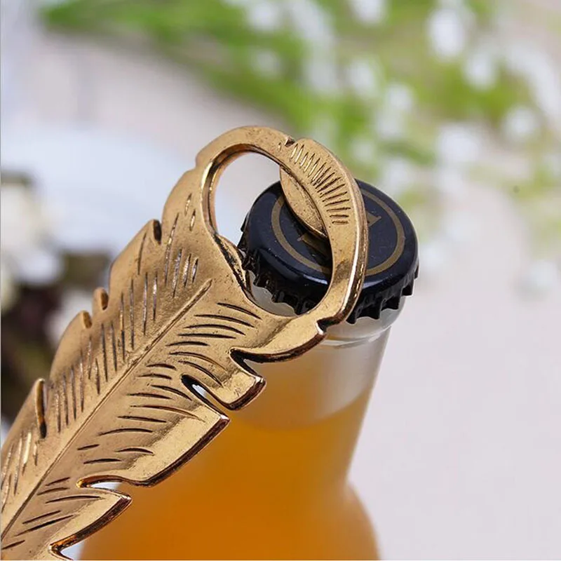 100 шт Элегантный Золотой Павлин перья медведь откупориватель бутылок Свадебные