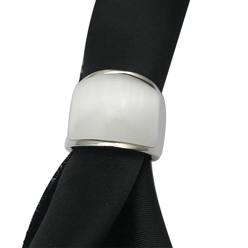 Hot Fashion Opal Retro Ring for Women White Stone with Stainless Steel Finger Rings Jewelry Charm Christmas Gift