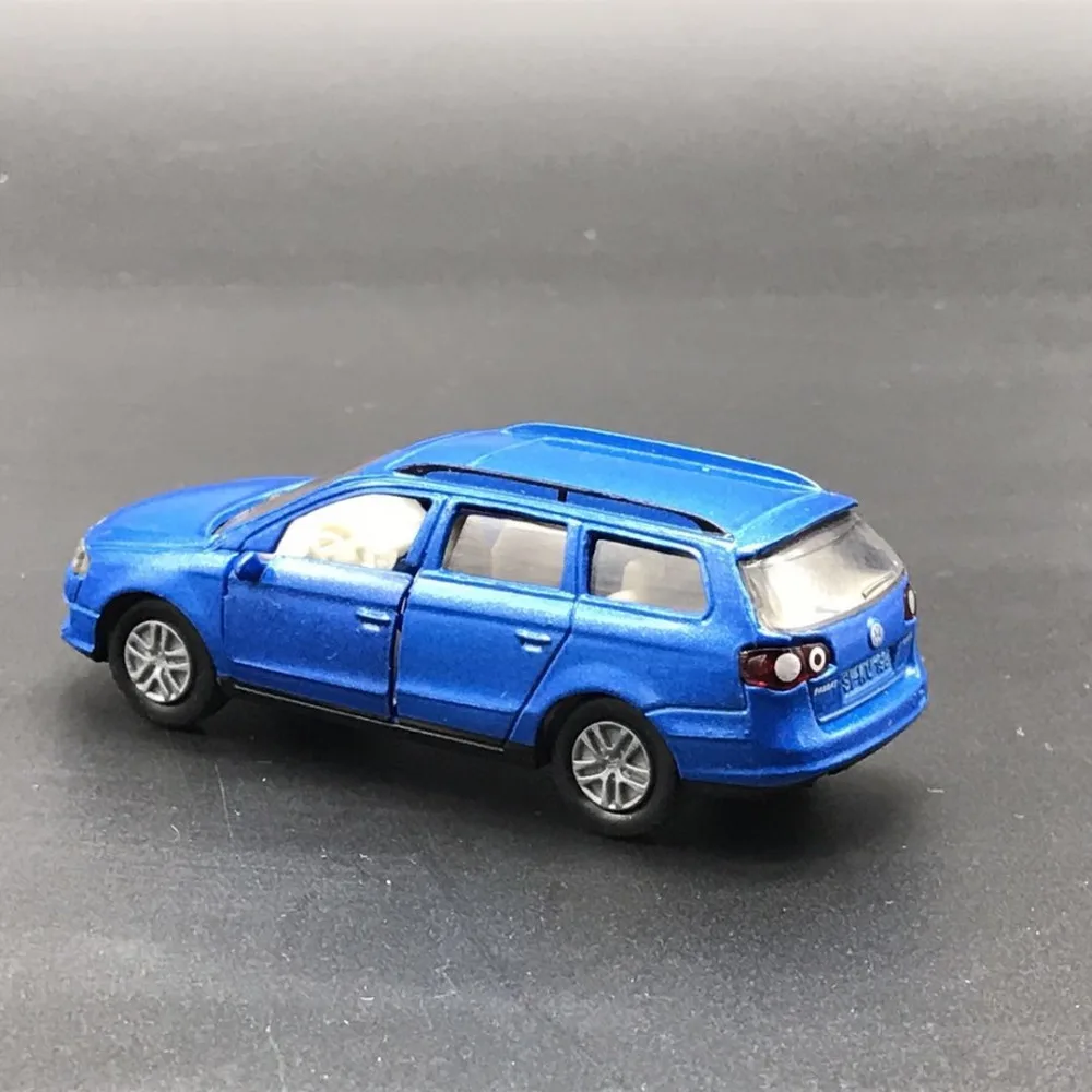 Классический синий сплав модель автомобиля игрушка для Volkswagen Passat длиной около 9 см