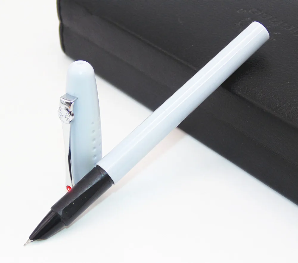 Красивое эксклюзивное светло-серое немецкое Тонкое Перо король льва перьевые