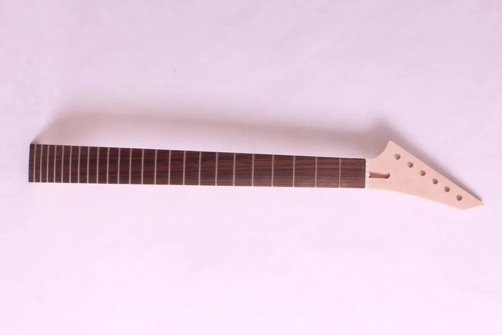 1 pcs   unfinished electric guitar neck mahogany   made and rosewood  fingerboard Bolt on 22 fret