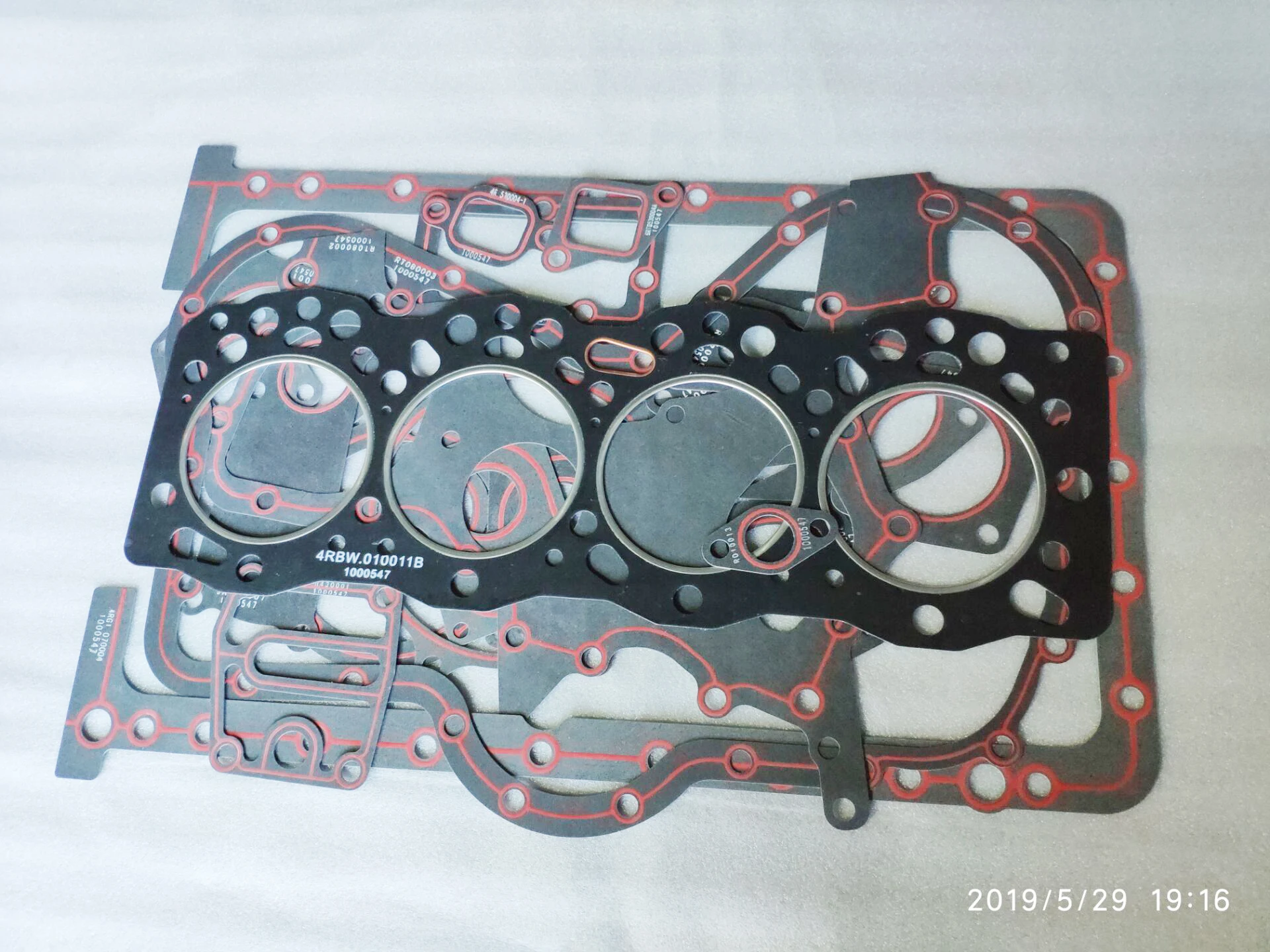 LRC4105/RC4108T80SY/LRC4110T57, комплекты прокладок(фотографии показаны для LRC4110T57) Включая прокладку головки для трактора использования