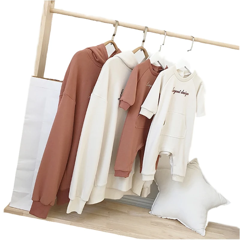 2019 одинаковые комплекты для семьи свитер папы мамы сына и дочки футболка всей с