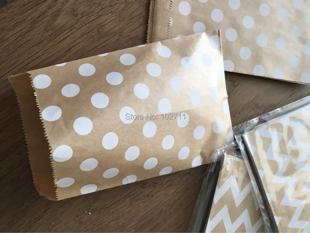 

240(10packs) 10x15cm Small white dot kraft paper bags,polka dot chevron goodie bags ,Food Bags,Gift Wrapping bags