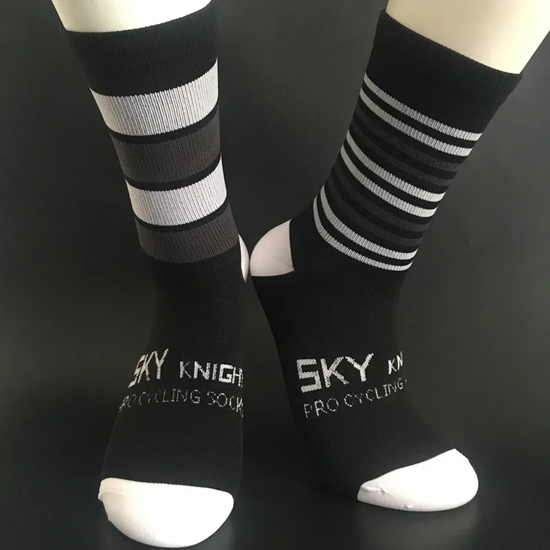 Велосипедные носки SKY KNIGHT с полосками для левой и правой ног спортивные бега