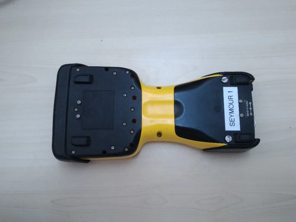 Использовать Trimble TSC2 данных контроллера с GSM/GPRS и 12.50 SC программного обеспечения |