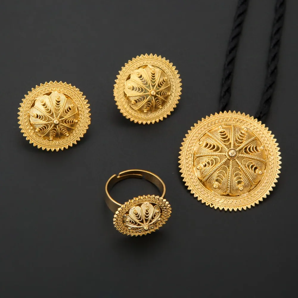 Комплект ювелирных изделий серьги с подвеской и золотым наполнителем|earrings kit|earring