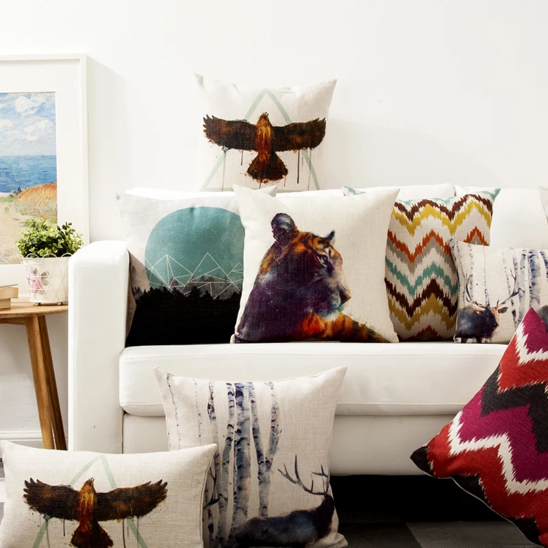 Домашняя декоративная подушка с геометрическим рисунком животных леса оленя