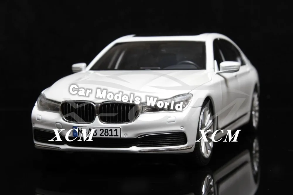Модель литая автомобиля для всех новых моделей автомобилей серии 7 750 Li 2017 1:18