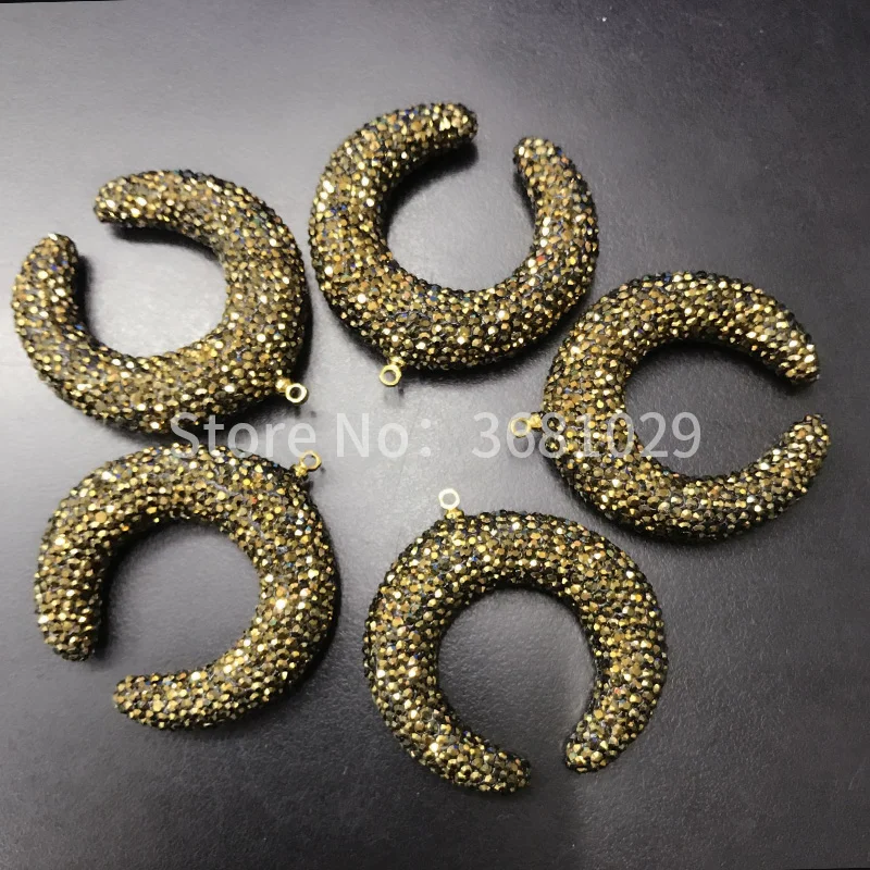 

The yellow natural crystal pendant round of the unique fashion jewelry pendant DIY make a package of about 90 grams