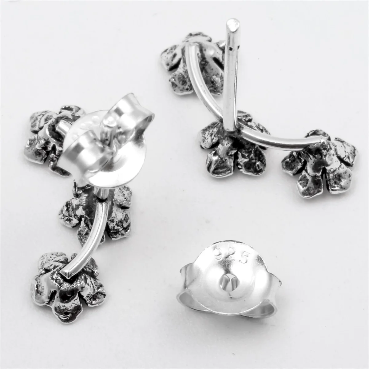 Женские серьги-гвоздики из серебра 925 пробы с цветком | Украшения и аксессуары