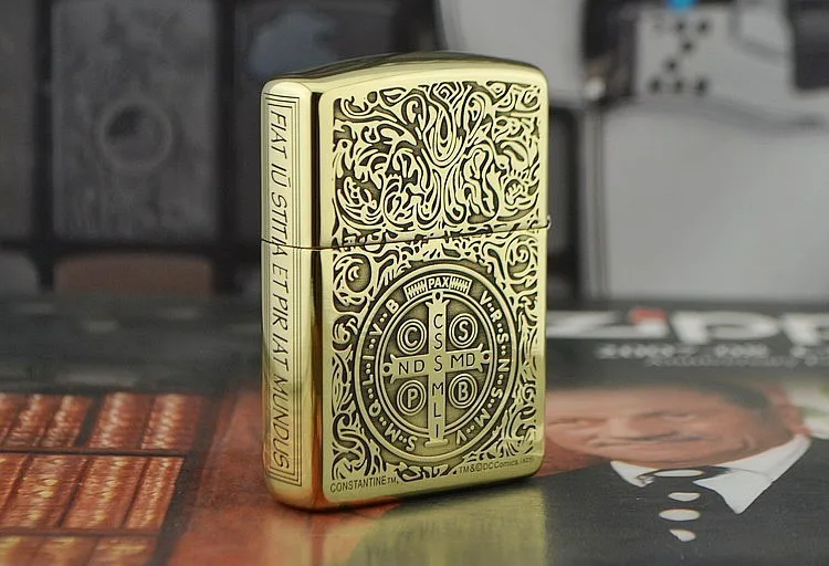 Зажигалки с трех сторон из чистой меди резные доспехи Канг машина hell detective Constantine oil