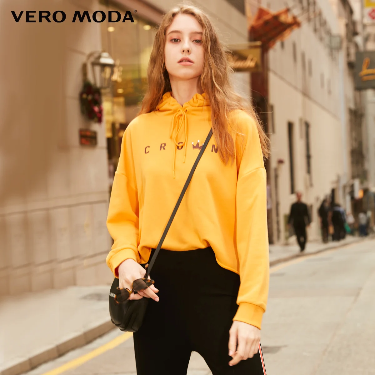Женская толстовка с надписью и стразами Vero Moda ребристые манжеты свободная