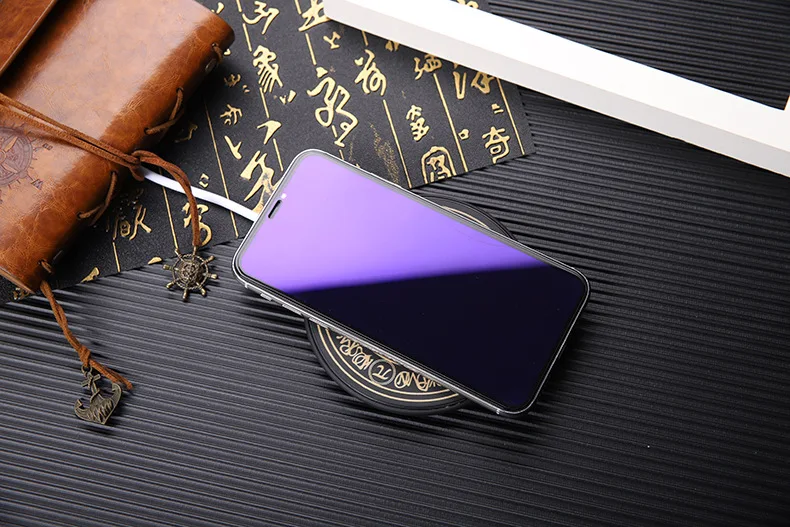 Беспроводная зарядка Mini Magic массив 10 Вт Быстрая для Android Apple QI ультратонкое