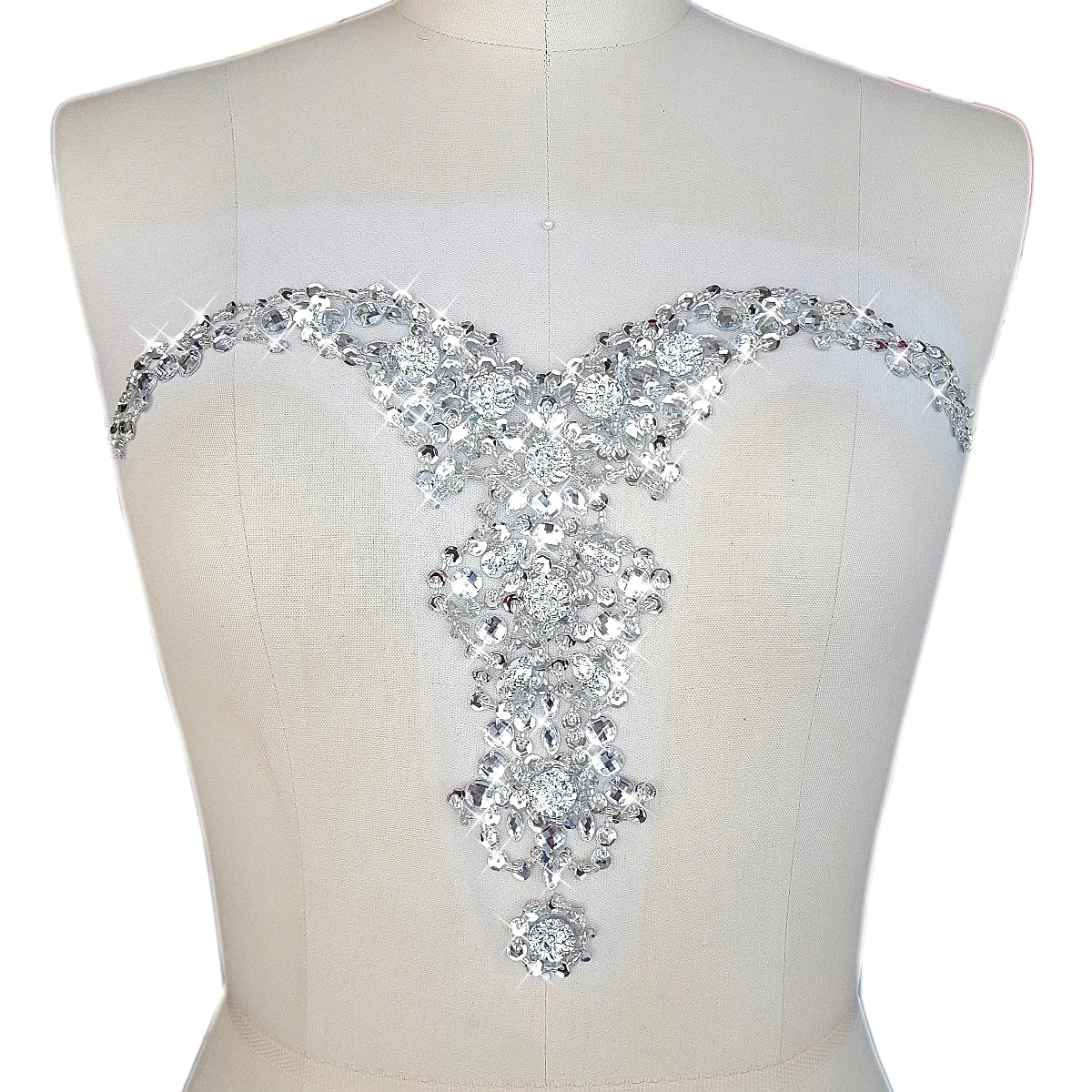Silver Bi. Dw. M искушение бисером 23x33 см AB Стразы с блестками Камни и Кристаллы Аппликации нашивки патч Синий Желтый Красный Фиолетовый Diy для пришивания женской одежды свадебное украшение груди платья Diy Костюмы Аксессуары - Цвет: Silver