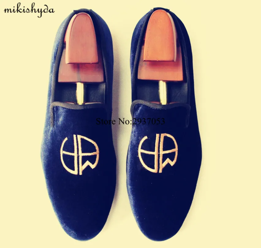 2017 г. Мужская бархатная синяя обувь очаровательные лоферы с вышивкой в стиле