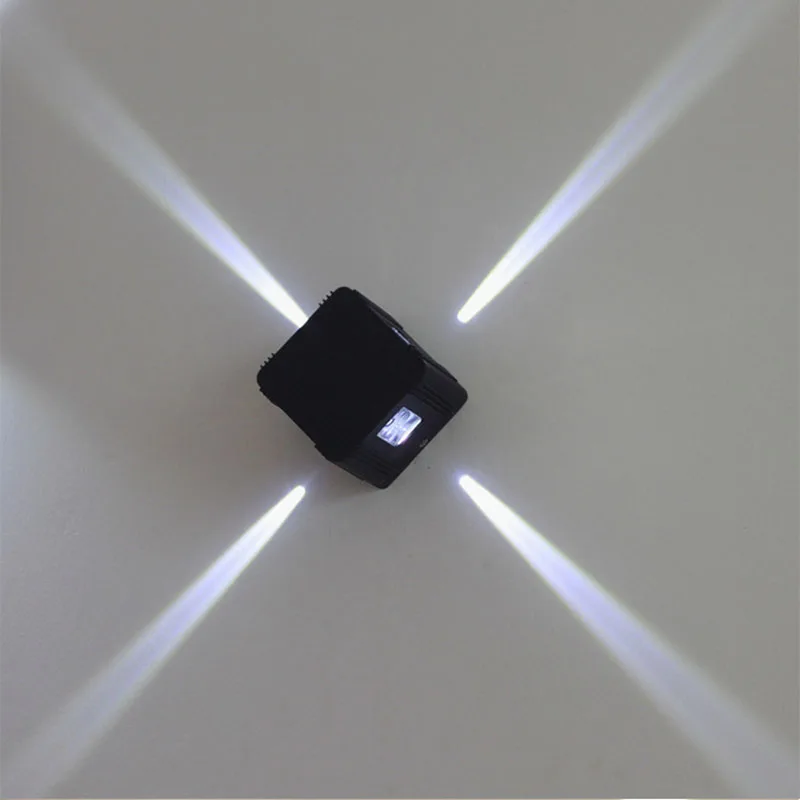 Настенный светильник квадратного дизайна 4 освещения покрытие из алюминия CREE LED