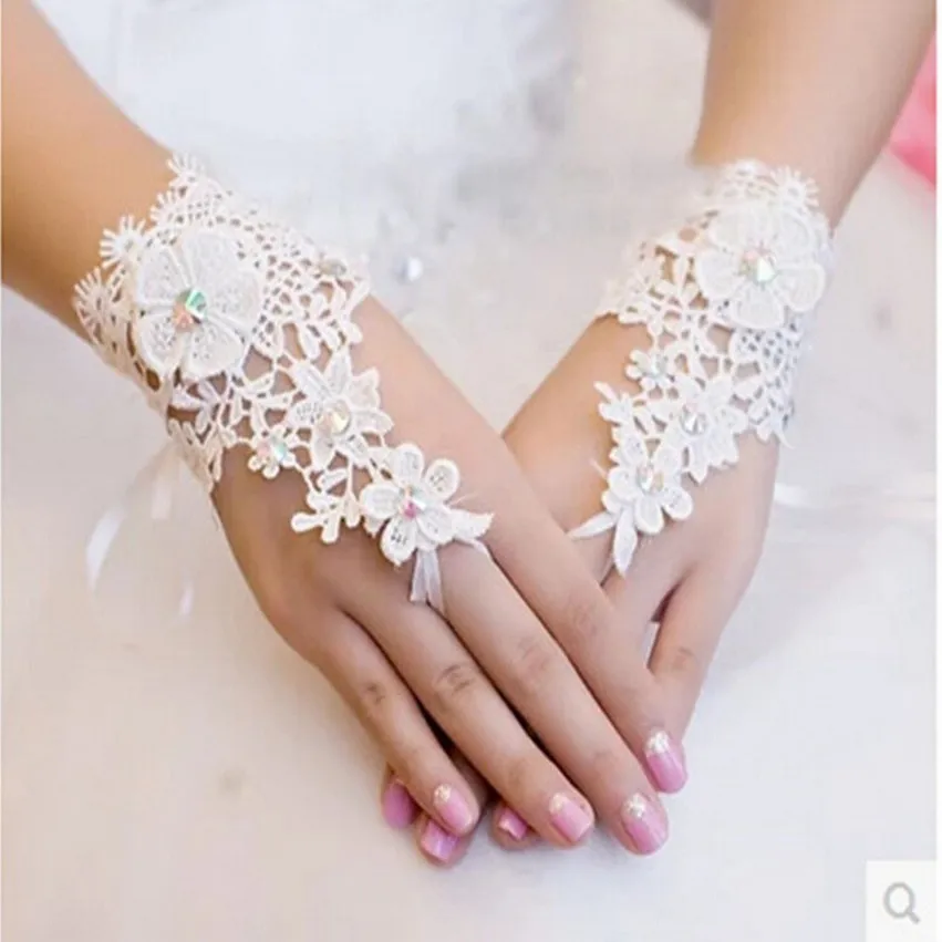 2016 Мода Белый Кот Новый Кружева Женщины Свадебные Перчатки Аппликациями
