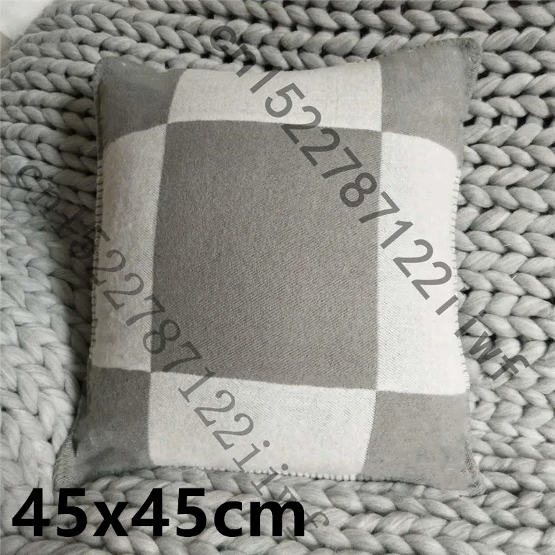 H Pillow 45cm Grey Новое кашемировое Клетчатое одеяло, вязанное крючком, мягкий шерстяной шарф, шаль, портативный теплый диван, кровать, флисовое вязаное розовое одеяло, наволочка - Цвет: H Pillow 45cm Grey