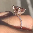 Винтажное кольцо из розового золота с фианитом