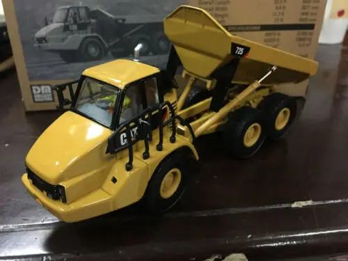 Caterpillar Cat 725 шарнирный грузовик масштаб 1/50 металлическая модель от бренд DieCast Masters