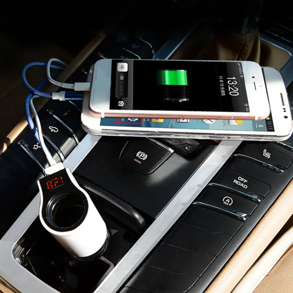 Умное автомобильное зарядное устройство с двумя USB-портами и дисплеем напряжения
