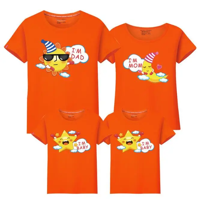 orange Семейные комплекты, изображение солнца, Луны и звезды, футболка с короткими рукавами для мамы и дочки, Семейный комплект Летние одинаковые наряды для всей семьи папа футболка для сына - Цвет: orange