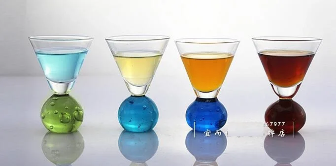 Стеклянная чашка с пузырьковым шариком треугольной формы для винных коктейлей и