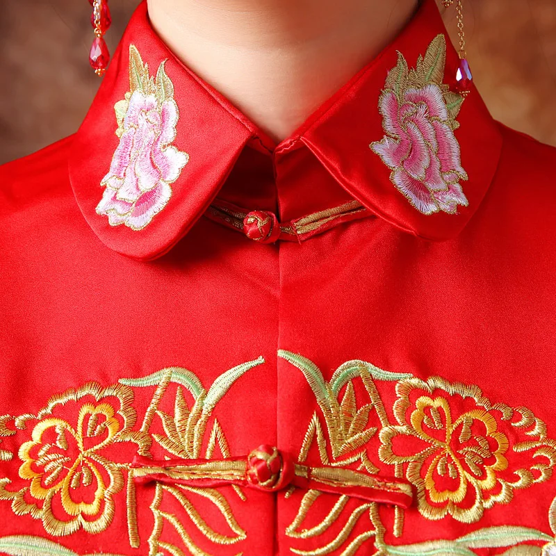 

Red Chinese Wedding Bride Cheongsam Traditional Style marry Evening Dress Embroidery Long Qipao Womens Clothing Size S - XXL