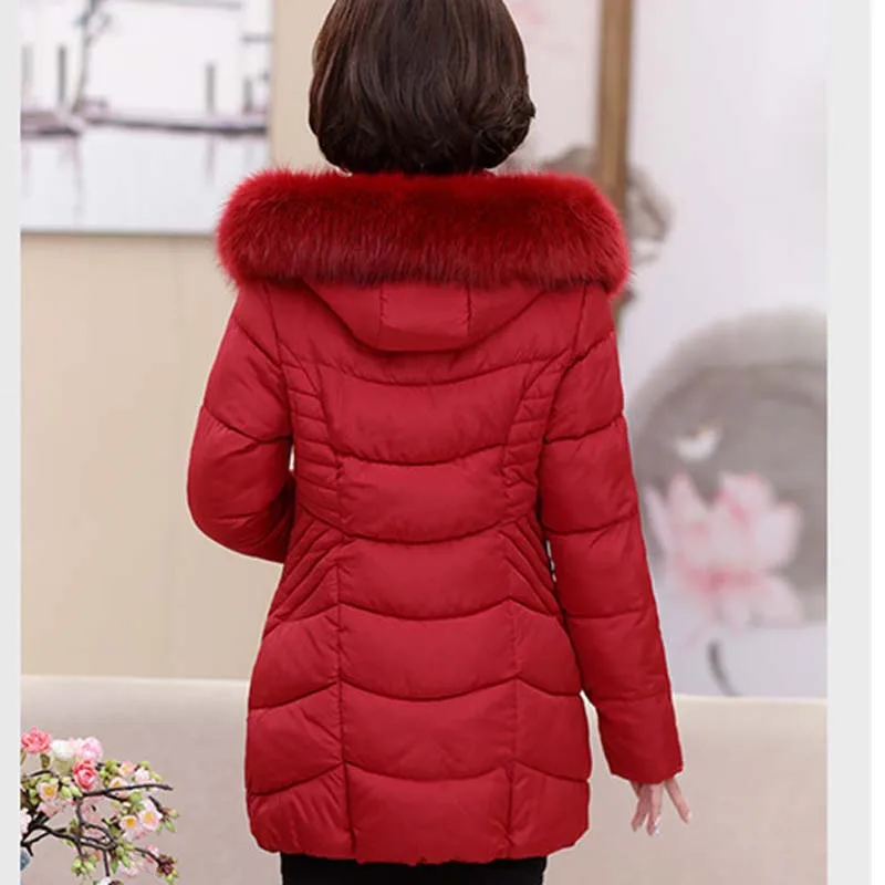 Middle-aged women's cotton hooded long section large size mother loaded light down jacket P10W07 | Женская одежда