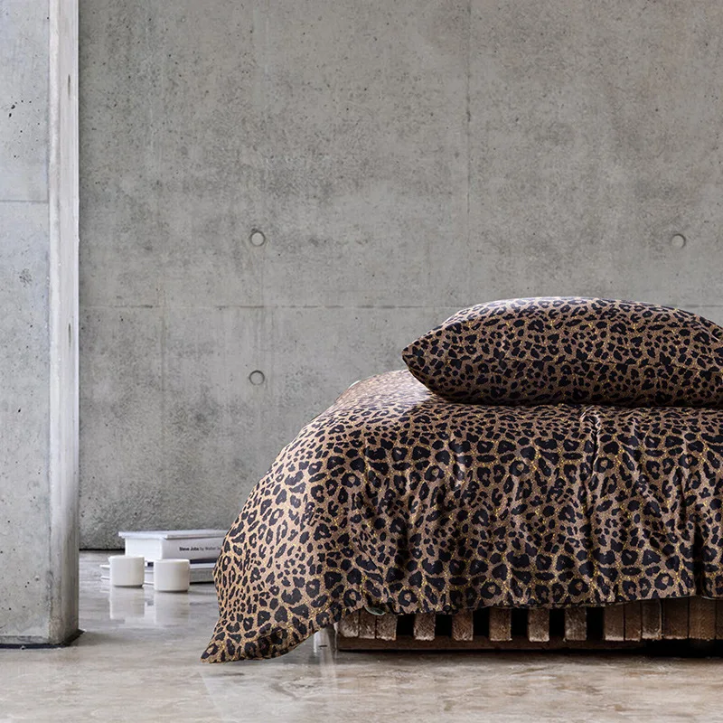 Комплект постельного белья CHAUSUB с леопардовым принтом комплект из 4 простыней
